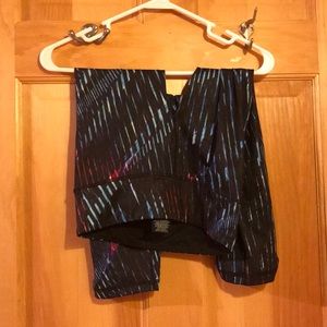 Cropped athletic leggings